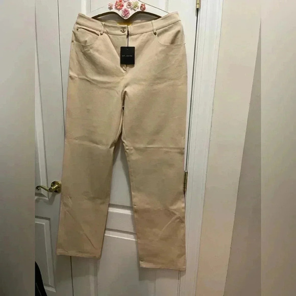 ST.John brand new beige color, jeans, pants, soft and stretchy. Amazing … - Picture 1 of 13